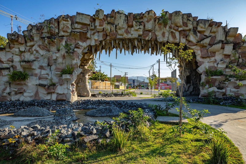 Veja como estão hoje ex-BBBs das 1as edições 